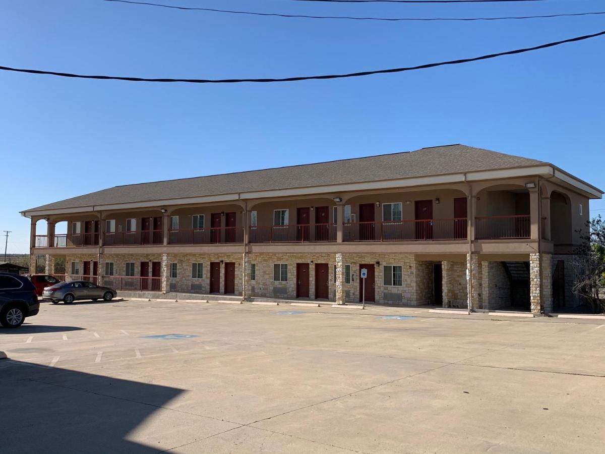 Lone Star Inn Kenedy Экстерьер фото
